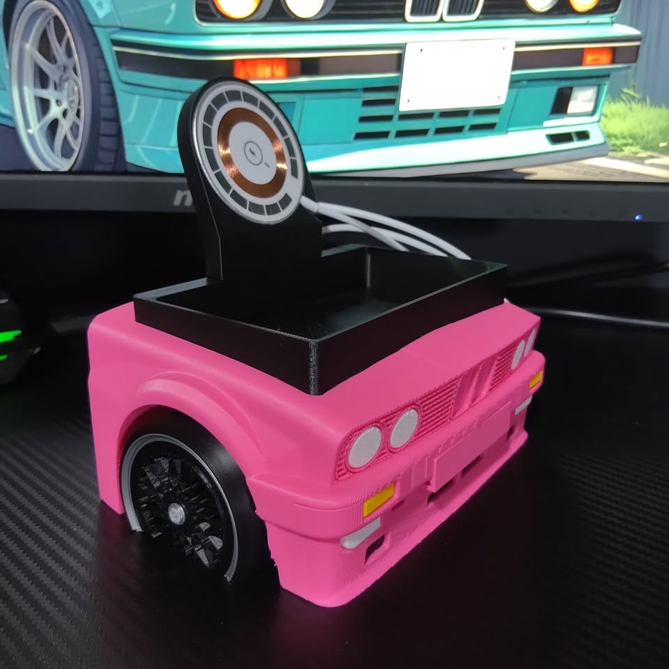 Wireless Car Charger – BMW E30