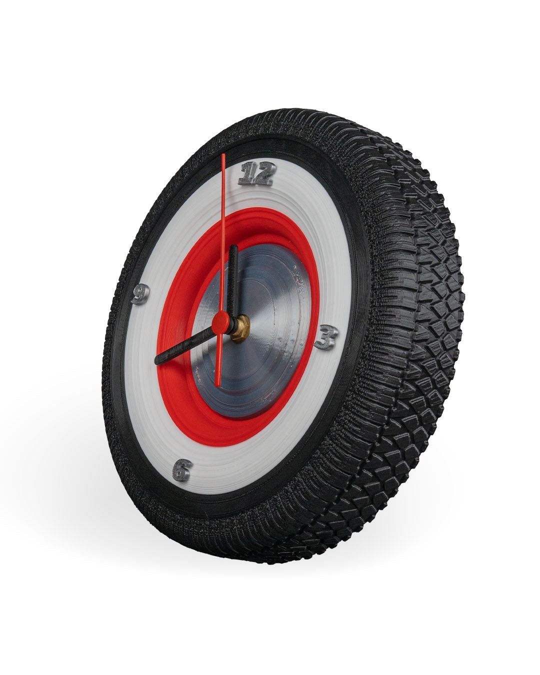 🕰️ Vintage Tire Wall Clock – Classic Automotive Style for Your Space